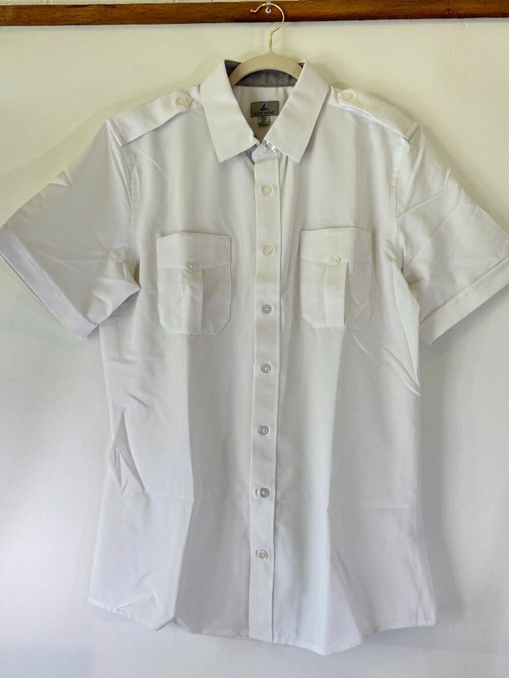 A Cut Above Men’s Pilot Shirt Size 18 White Short Sleeve Airline Uniform NWT